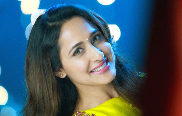 /media/k2/galleries/60395/Gunturodu-Movie-Stills-02