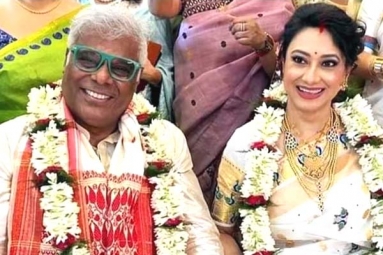 Ashish Vidyarthi ties the Knot