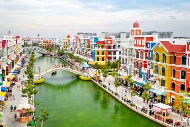 Vietnam Welcomes 3.5 Million Tourists in Just 4 Days Vietnam Welcomes 3.5 Million Tourists in Just 4 Days