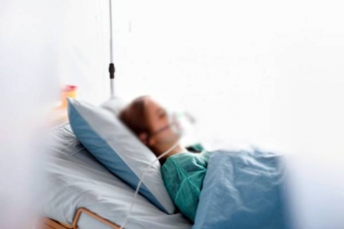Florida woman with rare disorder left temporarily blinded and bruised Florida woman with rare disorder left temporarily blinded and bruised