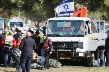 Jerusalem truck attack, 4 killed!
