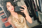 Jhanvi Kapoor news, Jhanvi Kapoor first film, jhanvi kapoor sizzles in a gold outfit, Jhanvi kapoor Jhanvi Kapoor news, Jhanvi Kapoor first film, jhanvi kapoor sizzles in a gold outfit, Jhanvi kapoor