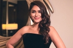 Mrunal Thakur status, Mrunal Thakur upcoming movies, mrunal thakur in a relationship, Beauty