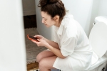 Phone in the Toilet prevention, Phone in the Toilet usage, stop scrolling your phone in the toilet, Bath