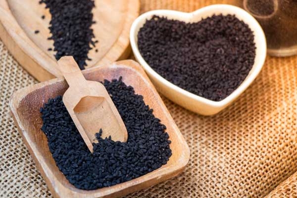 Kalonji helps to Lower Blood Pressure and Cholesterol Kalonji helps to Lower Blood Pressure and Cholesterol